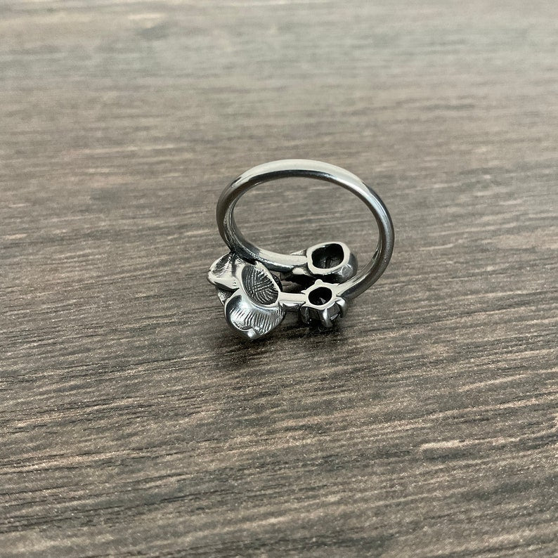 Gothic rose and skull rings, suitable for both men and women