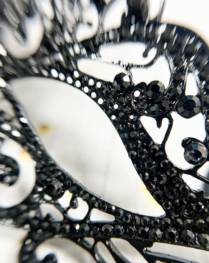 Black Crystal Mask
