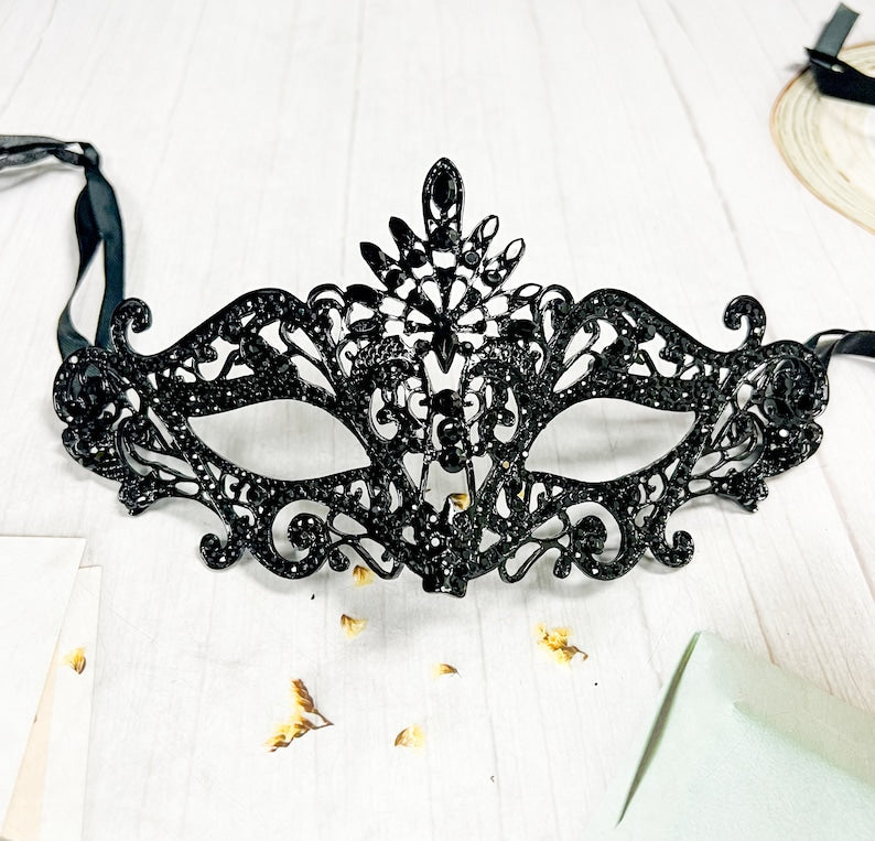 Black Crystal Mask