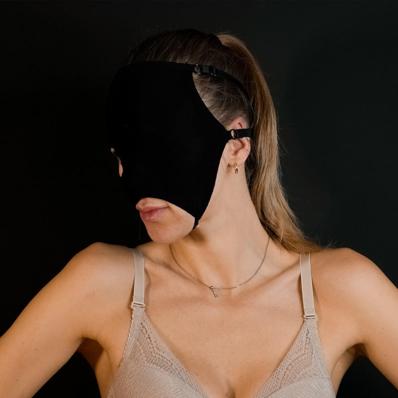 Minimalist Cotton Half-Face Mask – Soft Everyday Accessory 158