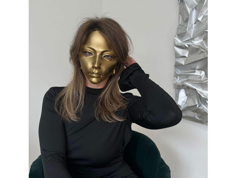 Handcrafted Gold Mask 140