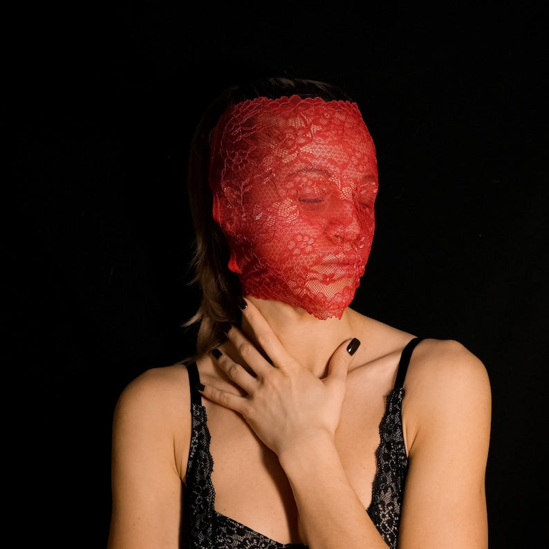Red Lace Full-Face Mask 160