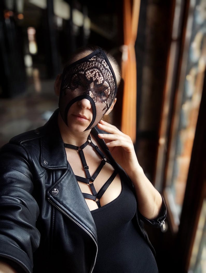 Black Lace Facial Mask - Stylish Floral Lace Accessory