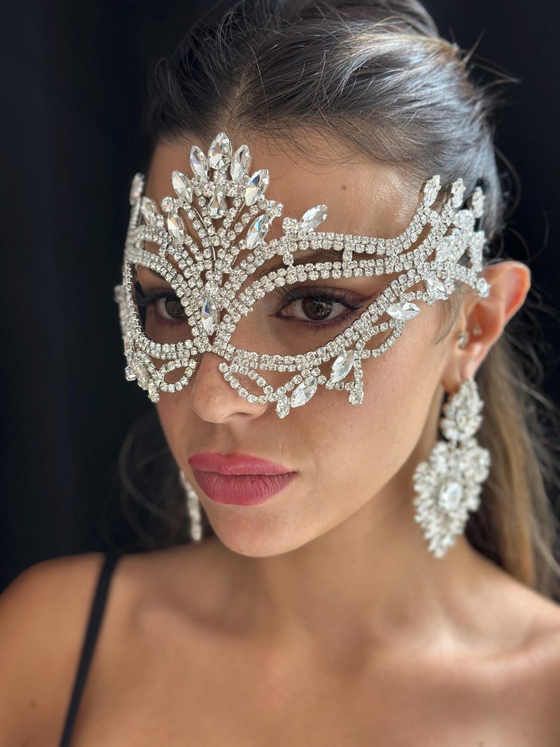 Crystal-Encrusted Eye Mask 151