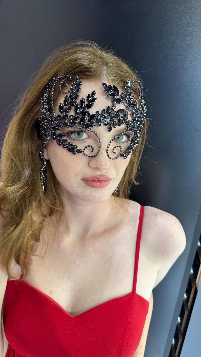 Rhinestone Masquerade Mask 152