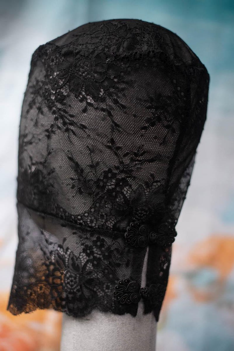 Black Lace 'Nyx' Floral Gothic Mask Hood 79