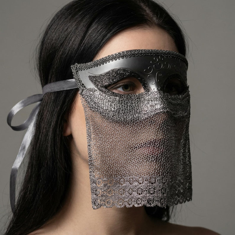Venetian Masquerade Mask | Black Lace Veil 170