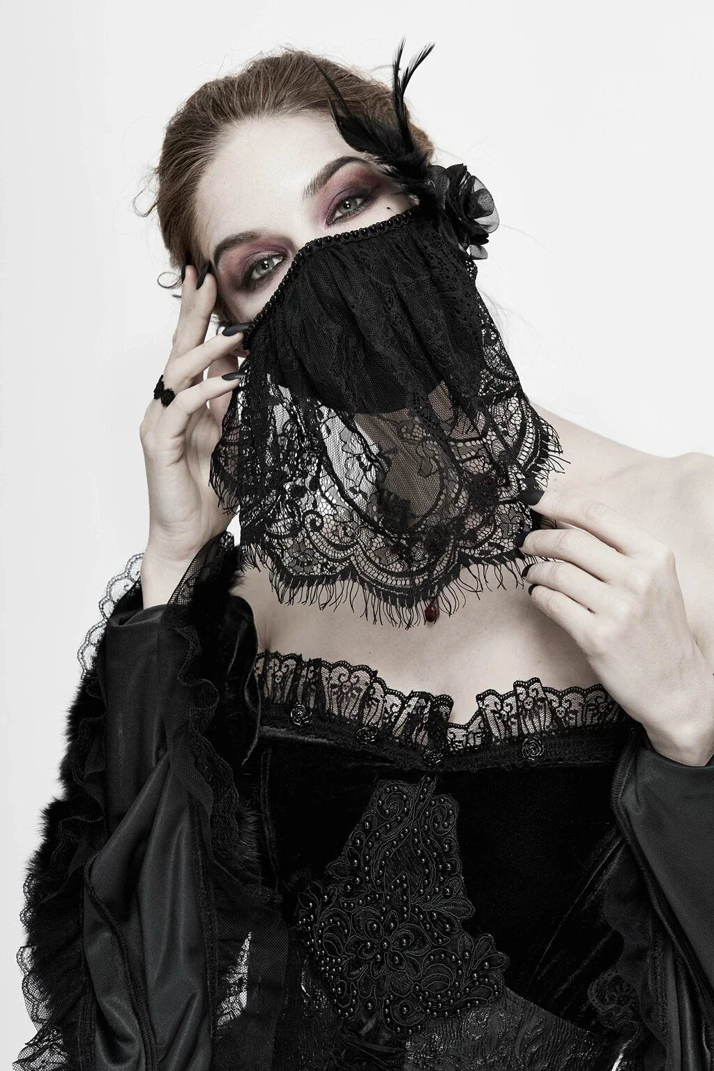 Gothic Lace Veil Mask  92